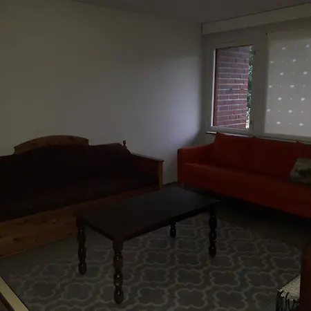 Rowhouse For 4 People With 2 Apartment